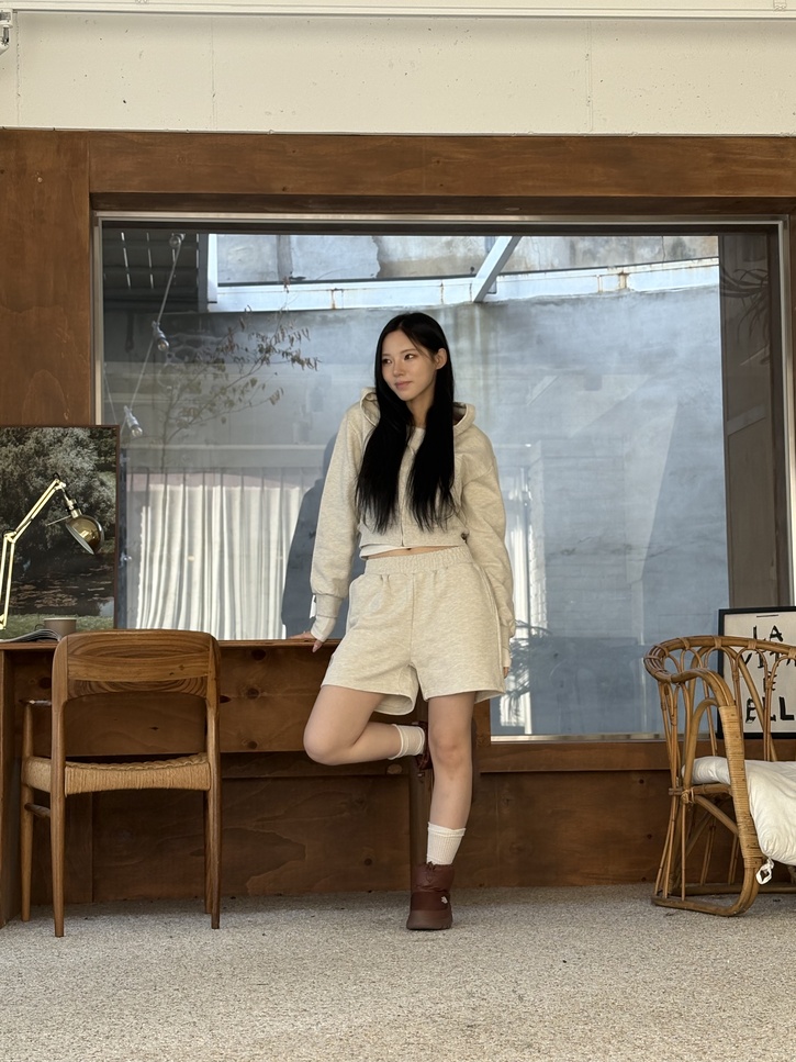 Women's outfit 4